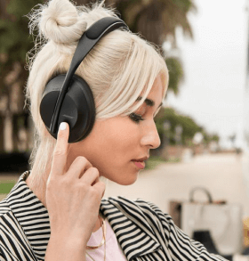 Girl and headphone